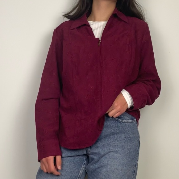 Croft & Barrow Faux Suede Floral Embroidered V-Neck Zip Up Jacket Shirt - Picture 7 of 16